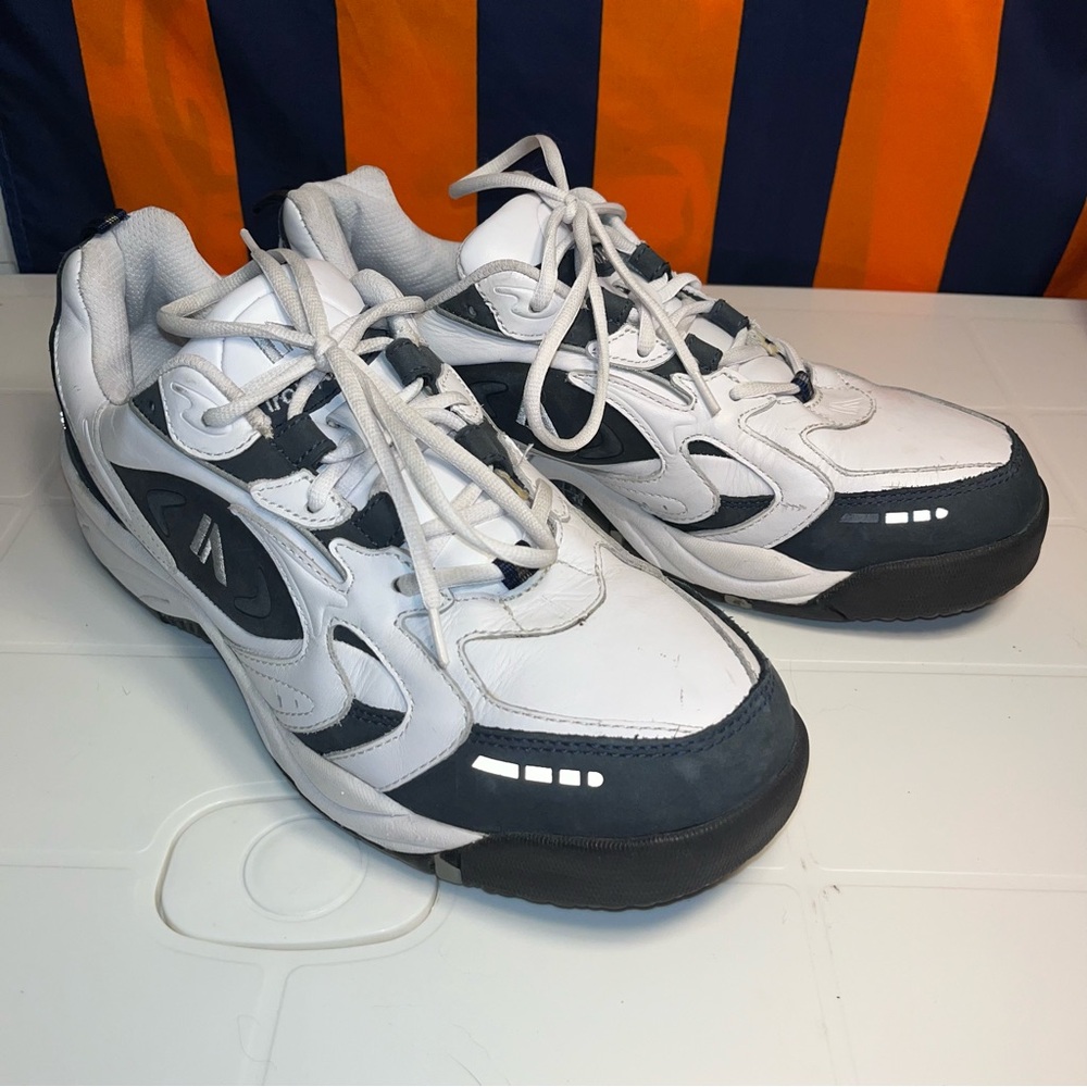 Iron Age Sz 12MW Steel Toe Shoes ESD Chip-Tec leather upper sneakers work shoes